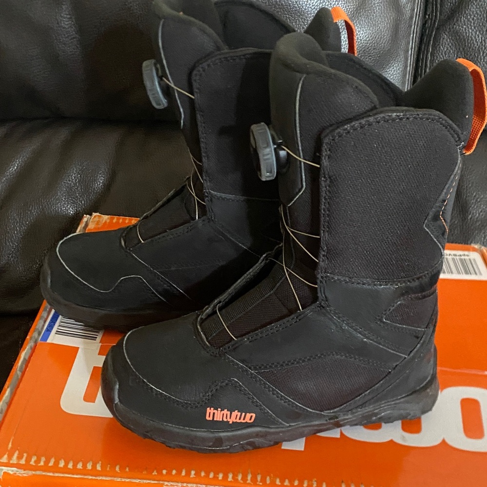 ThirtyTwo Black and Orange Snowboard Boots